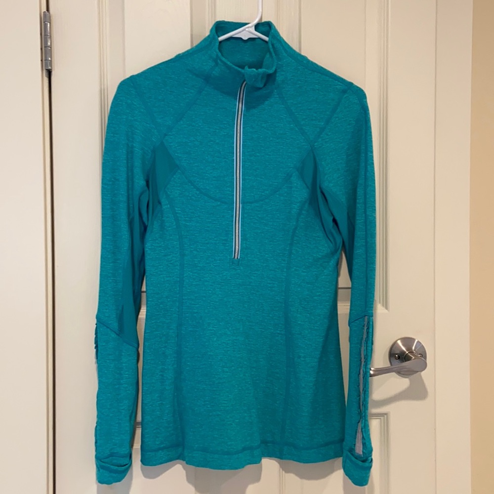 Lululemon half zip, run top